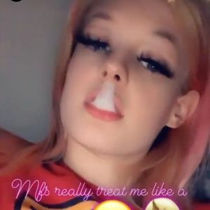 Meet your Posher, Celeste